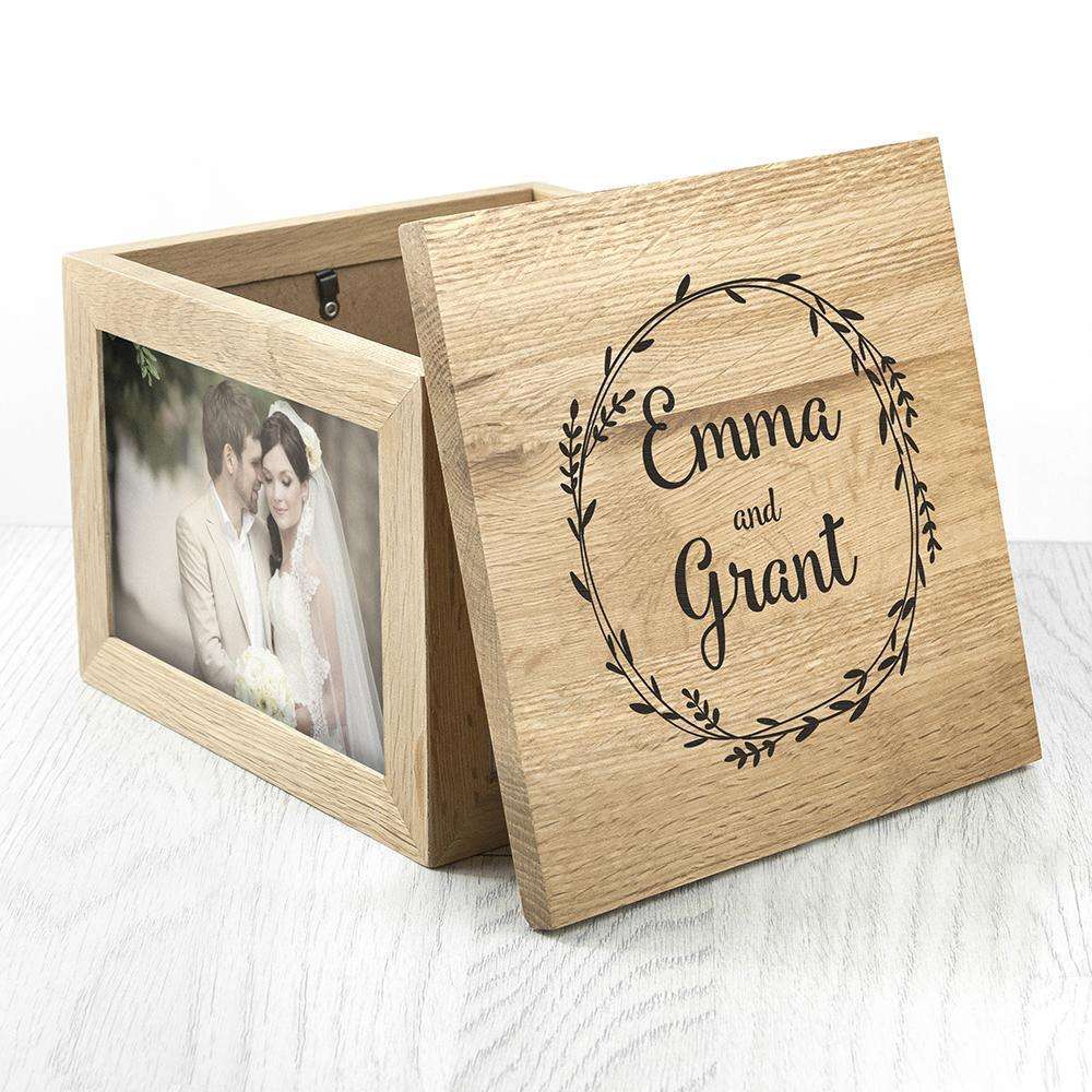 Couple's Oak Photo Keepsake Box With Wreath Design Box Treat