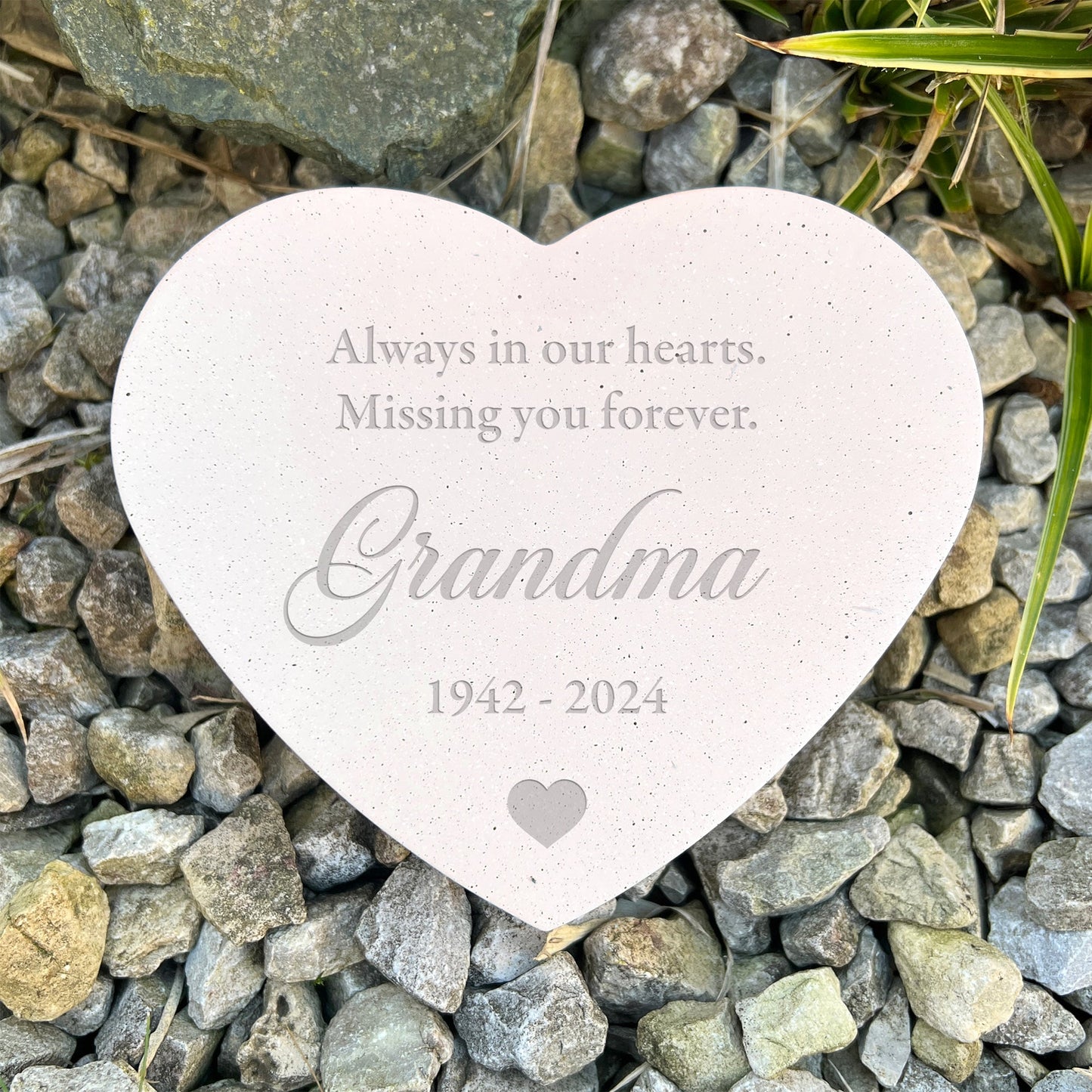 Personalised Engraved Free Text Resin Heart Grave Marker