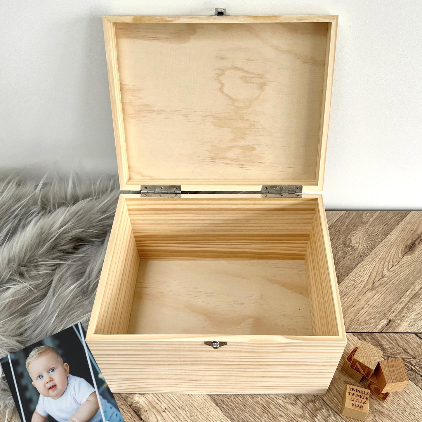 Personalised Born In 2026 Garland Engraved New Baby Keepsake Box - 5 Sizes
