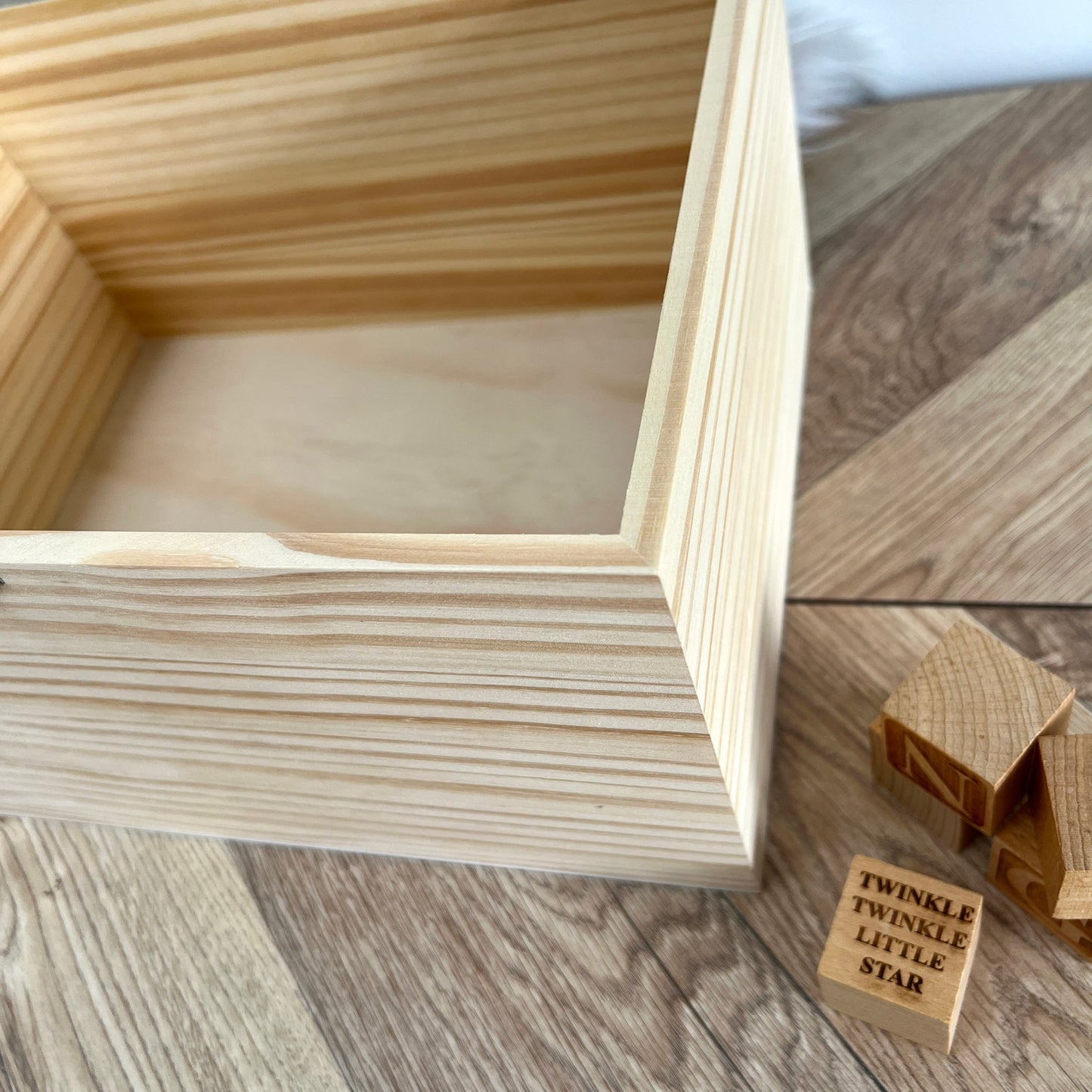 Personalised Born In 2026 Garland Engraved New Baby Keepsake Box - 5 Sizes