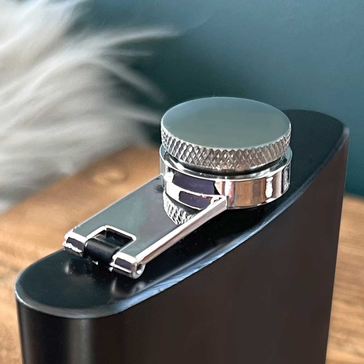 Personalised Engraved Black Metal Hip Flask 6oz | Birthday, Wedding & Groomsmen Gift
