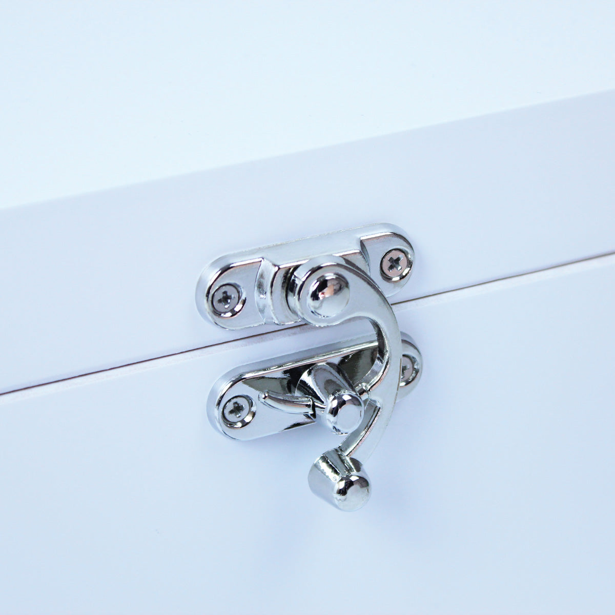 Personalised Wreath Keepsake White Wooden Memory Box - 3 Sizes