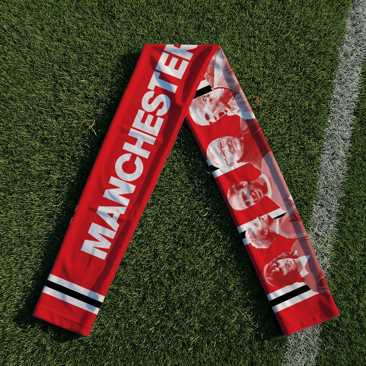 Manchester Red Legends - Knitted Eyelet Football Scarf