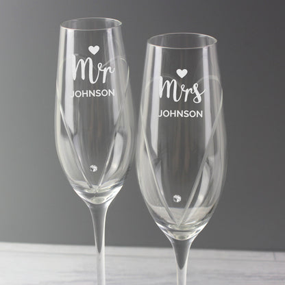 Personalised Hand Cut Mr & Mrs Pair of Flutes in Gift Box