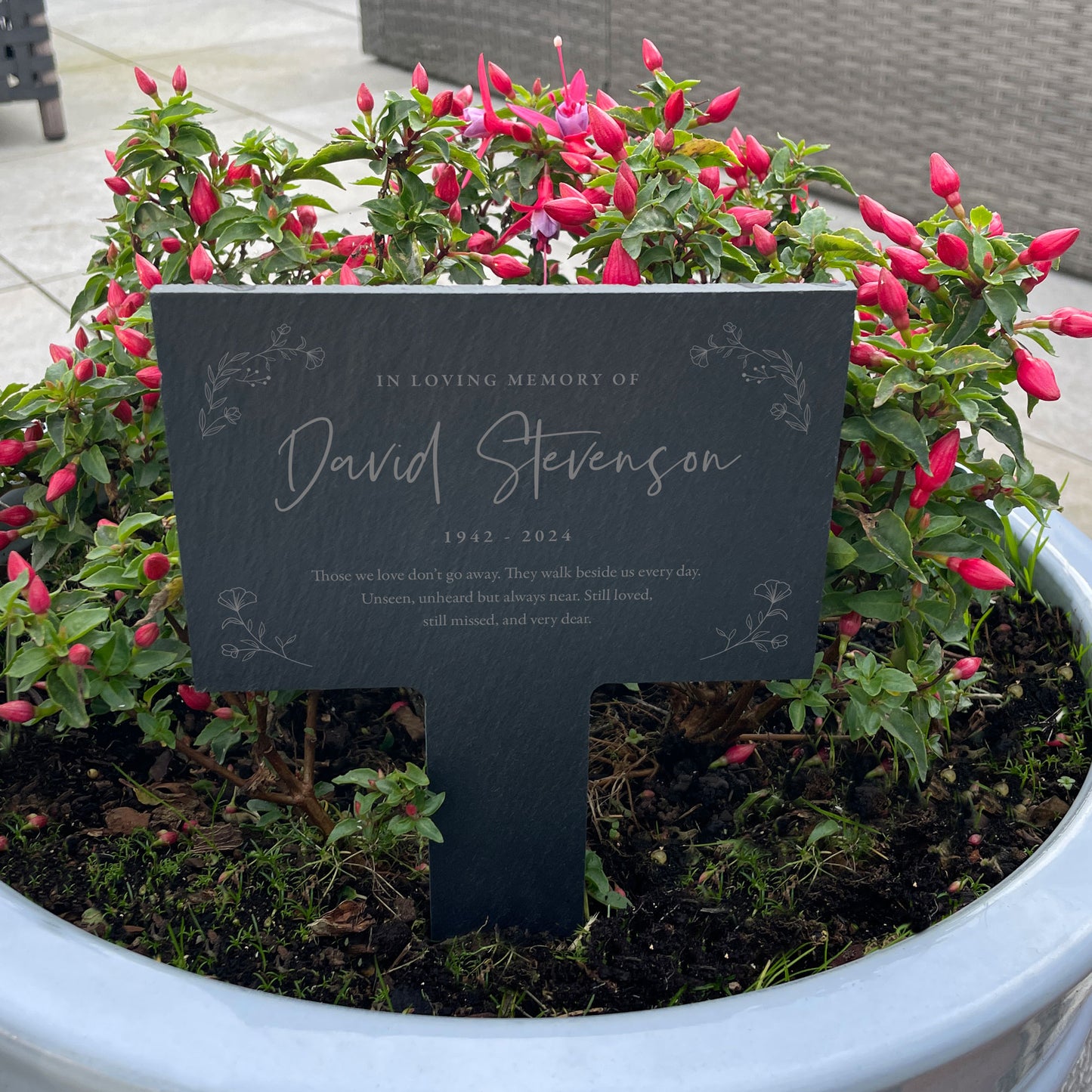 Personalised engraved Large Wreath Memorial Slate Plant Marker