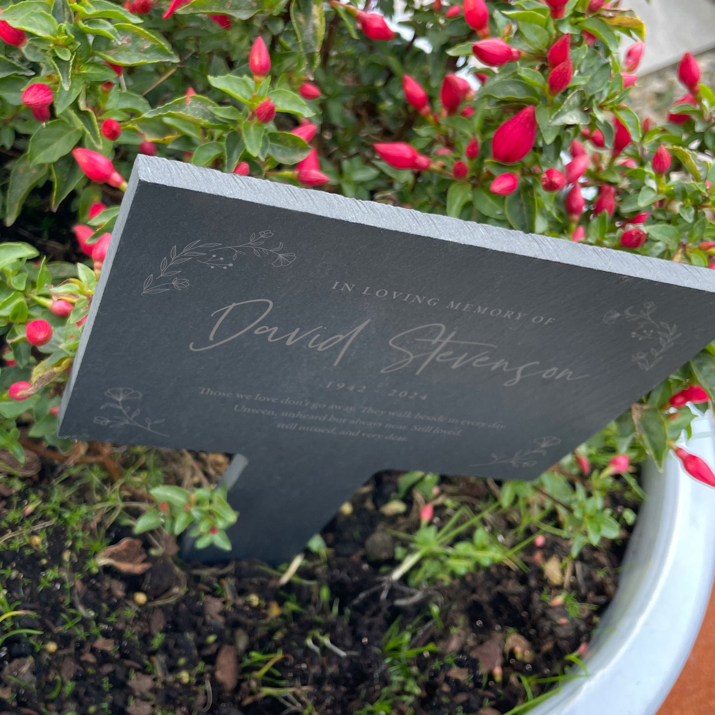 Personalised engraved Large Wreath Memorial Slate Plant Marker