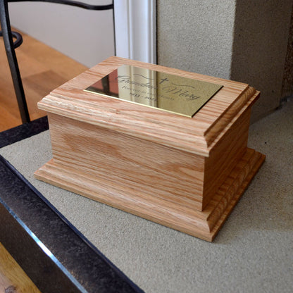 Personalised Wooden Urn For Ashes - Custom Oak Urn for Humans and Pets - Available in 5 Sizes