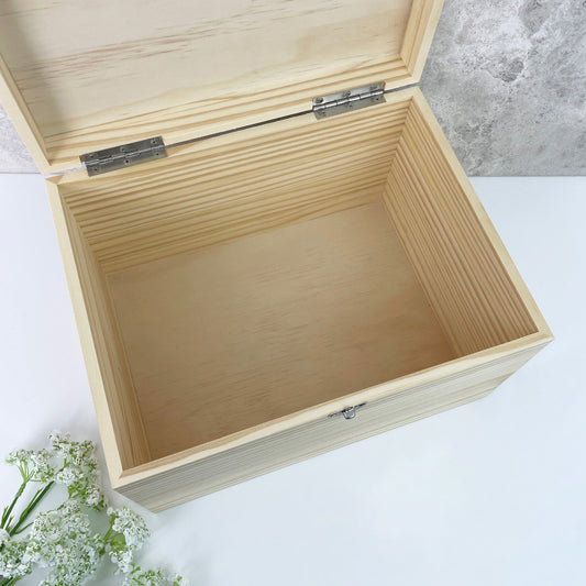 Personalised Pine Wooden Engraved Wreath Keepsake Memory Box - 5 Sizes