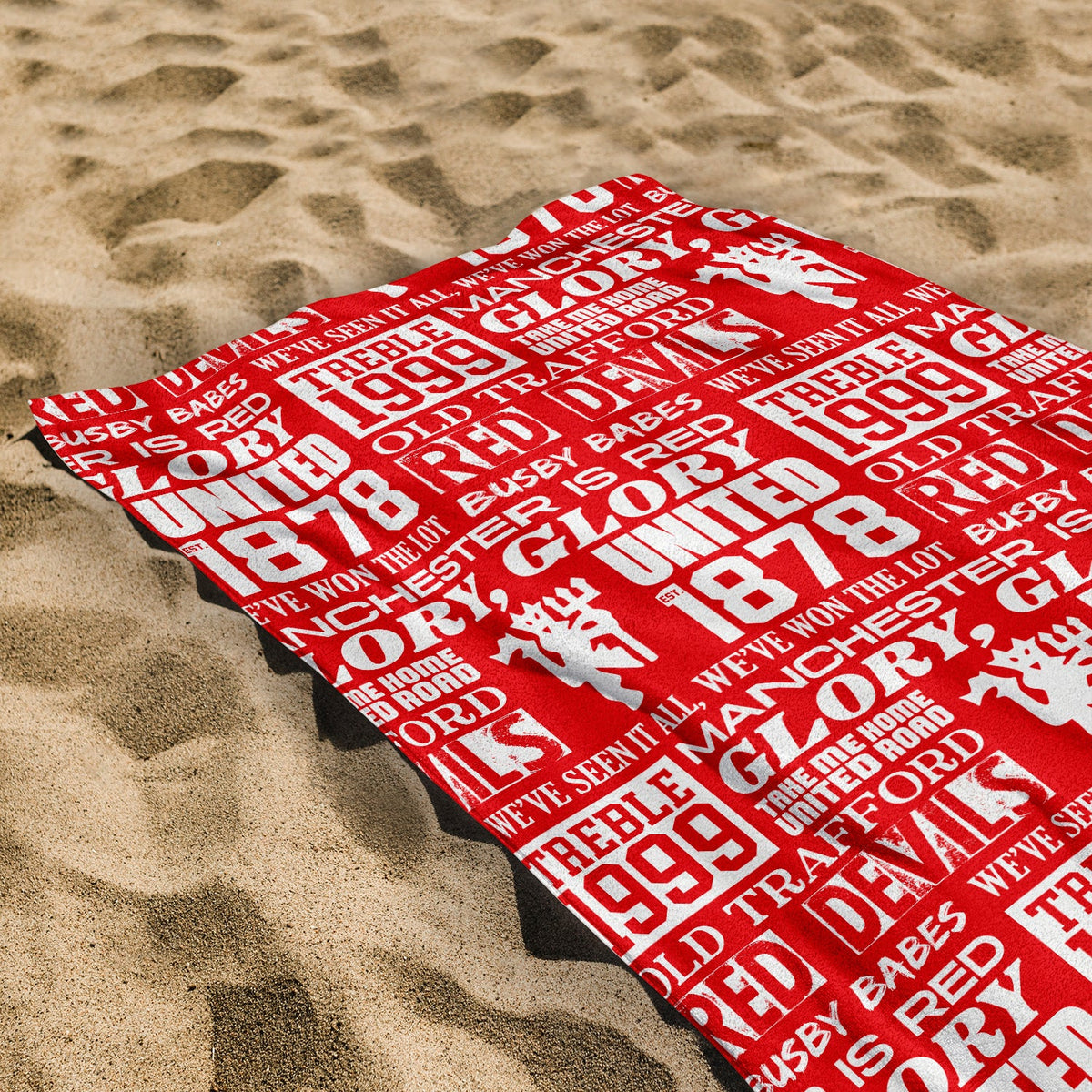 Manchester Red - Word Montage - Beach Towel - Microfibre Retro Beach Towel - 150cm x 75cm