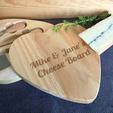 Personalised cheese board with knives made of wood